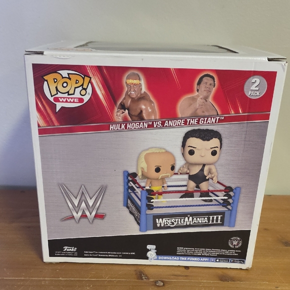 Funko WWE Hulk Hogan and Andre The Giant Vinyl Figures 2-Pack - Picture 3 of 6